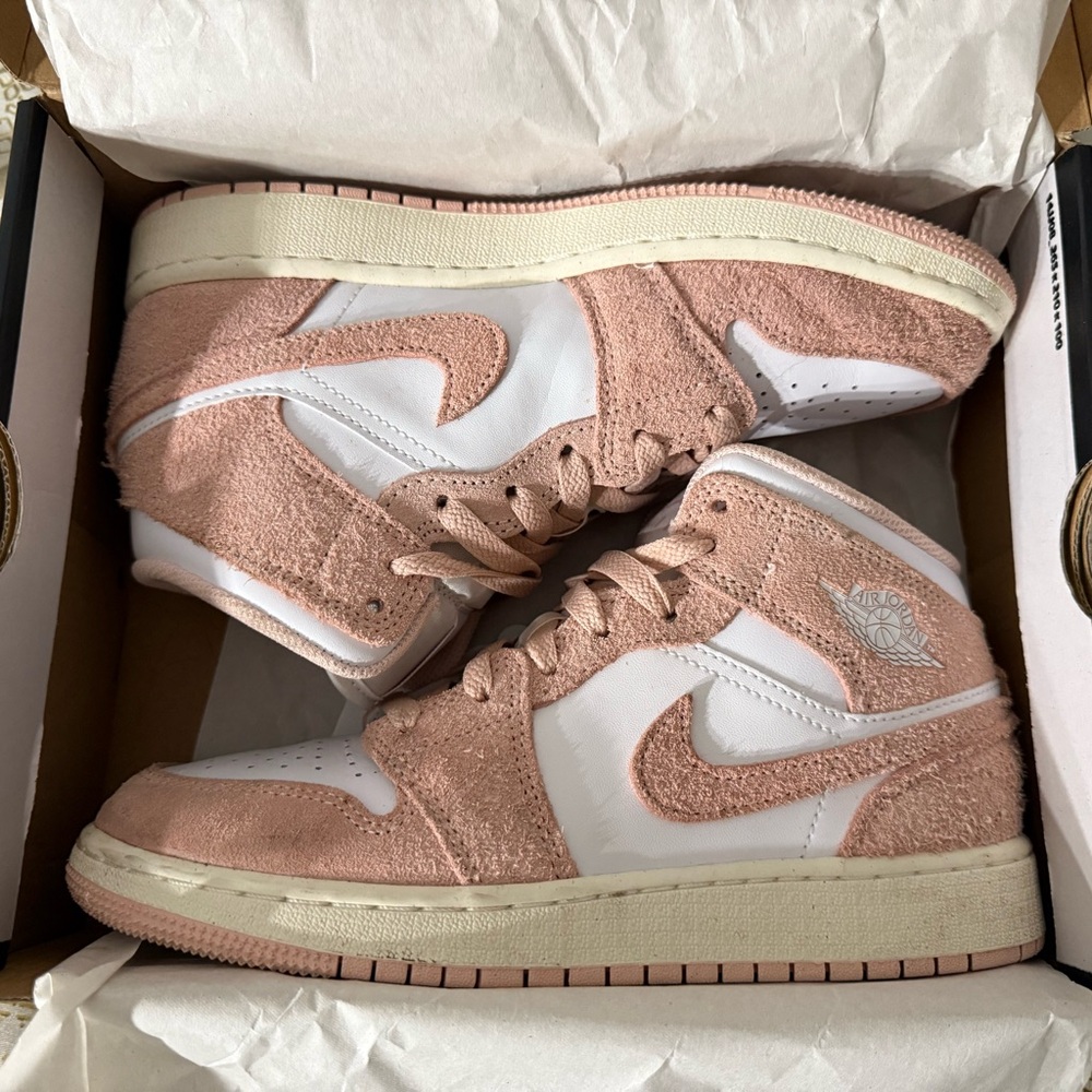 Jordan Kids Sneakers in Pink and White
